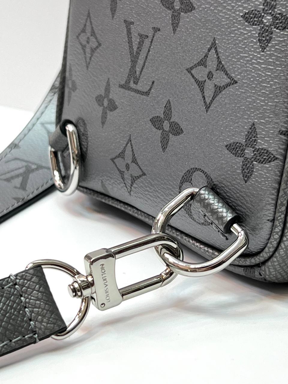 Сумка слинг Louis Vuitton Outdoor